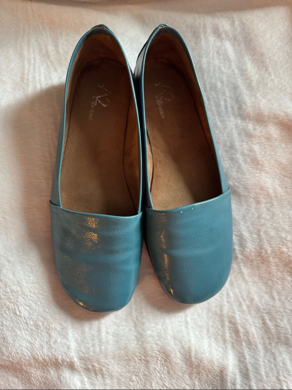 V2 by Vince Camuto Teal Leather Ballet Flats